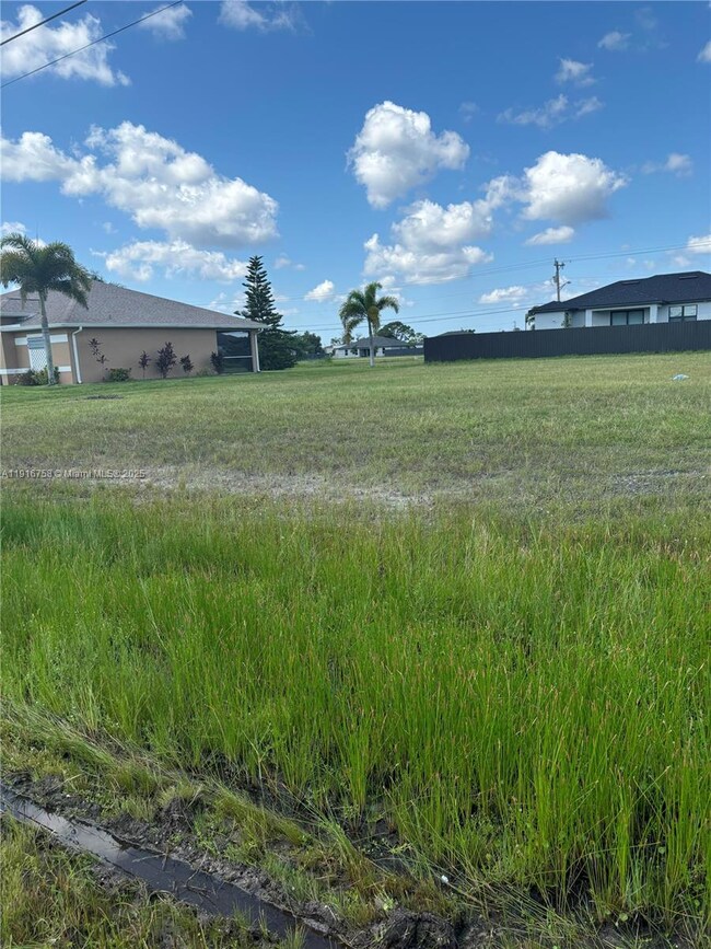 1224 NW 15th Ol, Cape Coral, FL 33993 - photo 2
