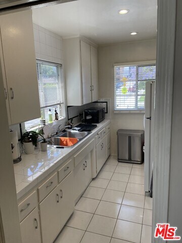 940 Hammond St unit 3, West Hollywood, CA 90069 - photo 4