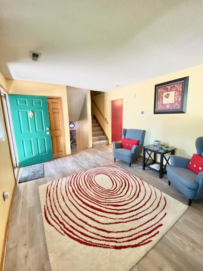 Front room2