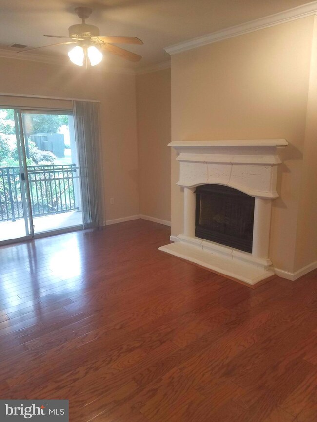 Bryson At Woodland Park unit 103, Herndon, VA 20171 - photo 2