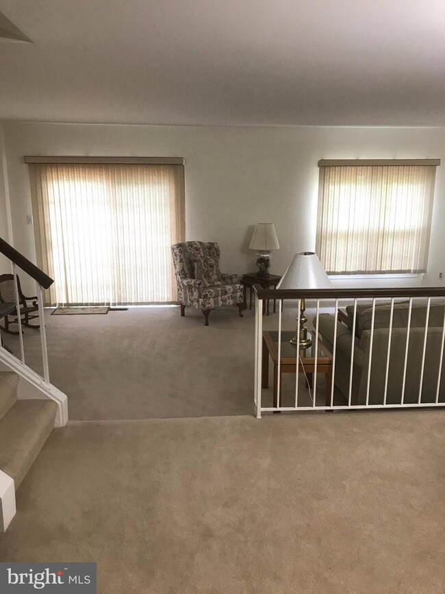 7759 Jewelweed Ct, Springfield, VA 22152 - photo 5