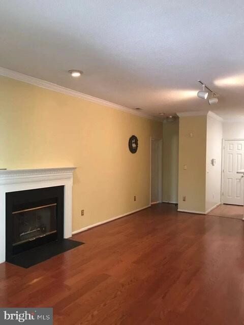14314 Climbing Rose Way unit 201, Centreville, VA 20121 - photo 7