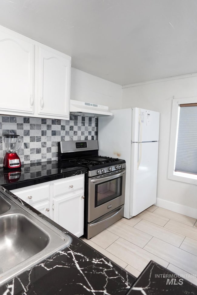 111 E Simplot Blvd Trailer 32, Caldwell, ID 83605 - photo 6