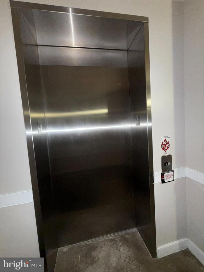 Bryson At Woodland Park unit 416, Herndon, VA 20171 - photo 3