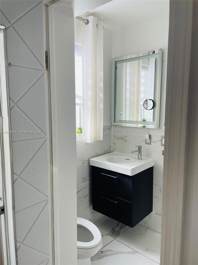 1027 Euclid Ave unit 3, Miami Beach, FL 33139 - photo 6