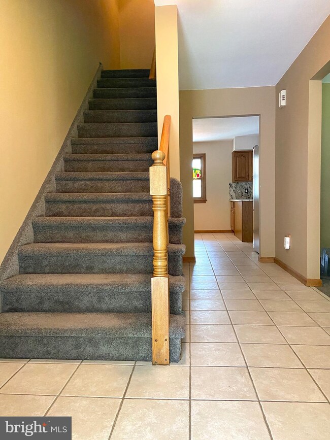 828 Green Ln, Secane, PA 19018 - photo 6