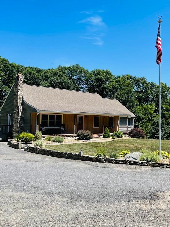 74 Ledgestone Rd, Douglas, MA 01516 - photo 3