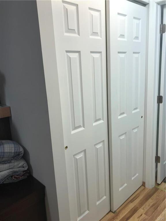 379 Red Oak Ln, Bath, PA 18014 - photo 4