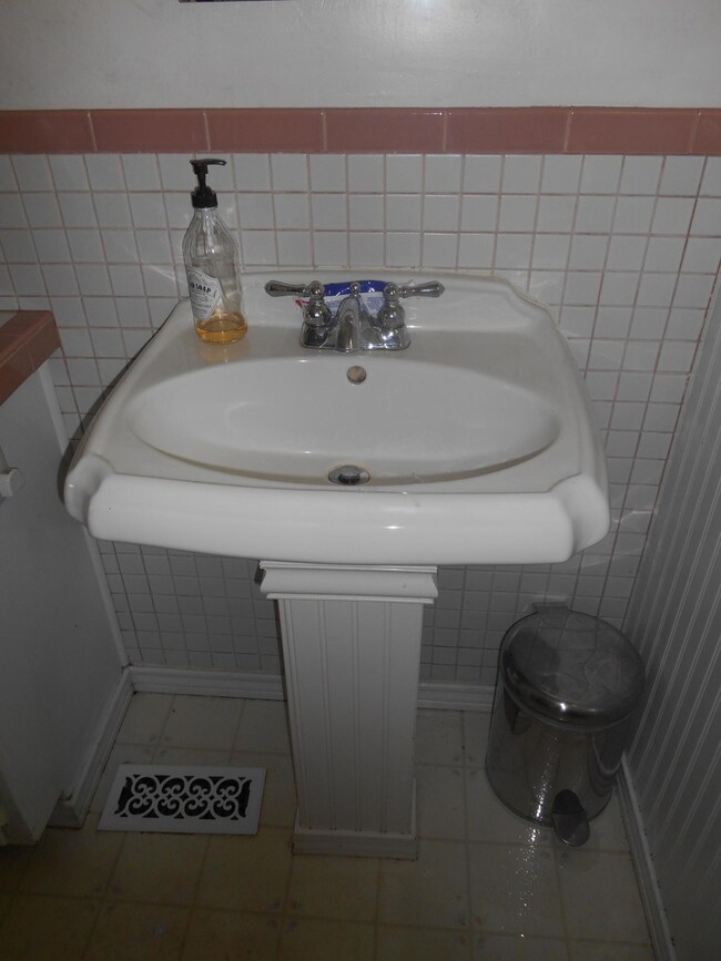 Bath Rm
