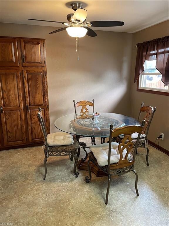 Eat-In Area.  Ceiling Fans throughout the house.