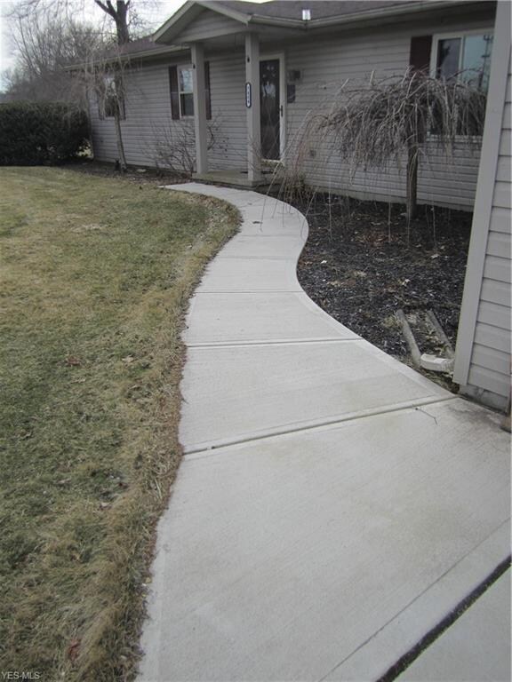 7409 Frailey Rd, Vermilion, OH 44089 - photo 3