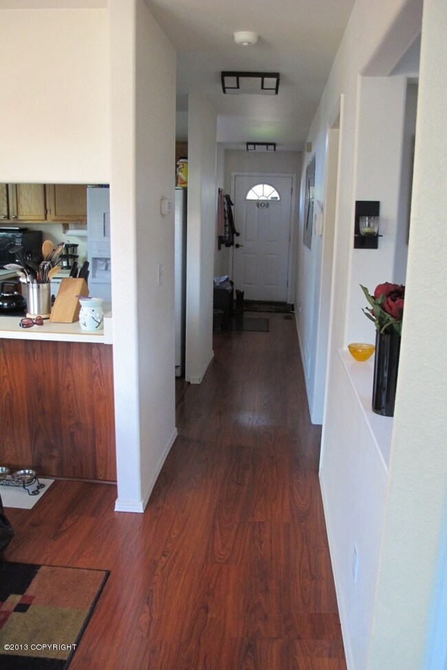 Baxter terrace hall way 4