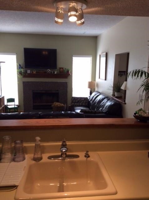 213 Hampton Place Blvd, Troy, NY 12180 - photo 6