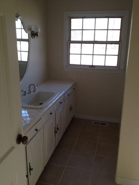 Master Bedroom Bathroom