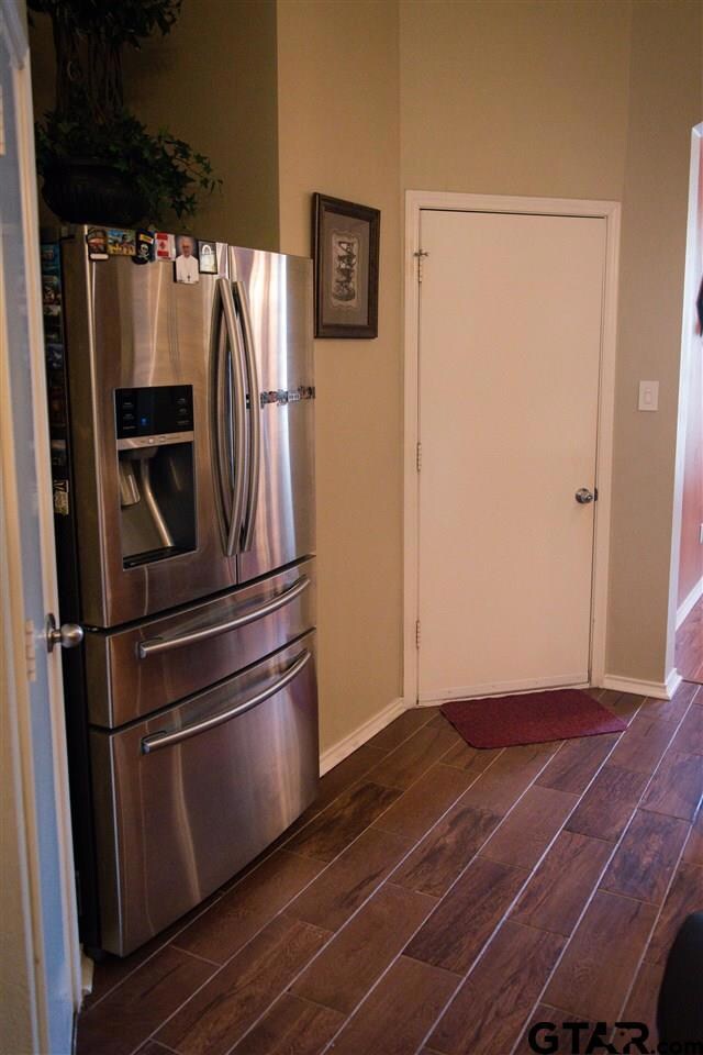 924 924 Pam Dr, Tyler, TX 75703 - photo 6