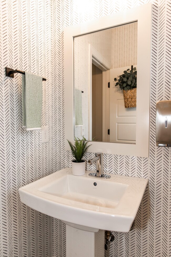 STG105-Half-Bath