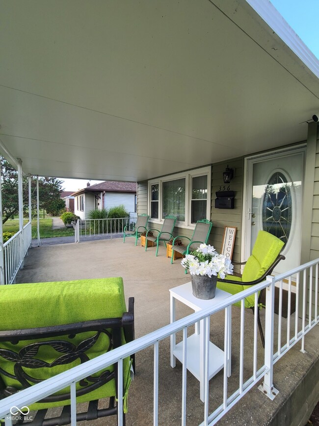 356 N 14th Ave, Beech Grove, IN 46107 - photo 2