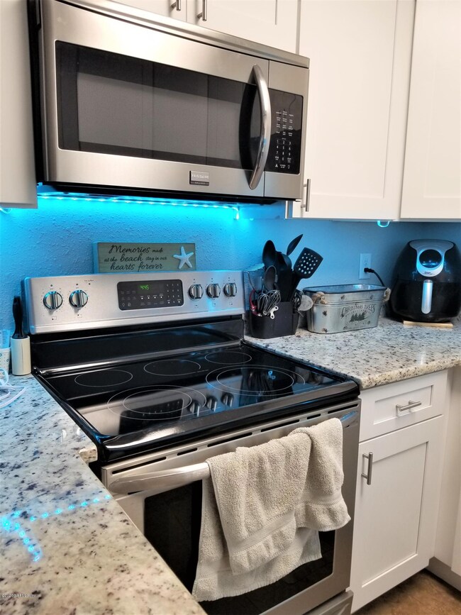 5320 Yerkes St, Jacksonville, FL 32205 - photo 7