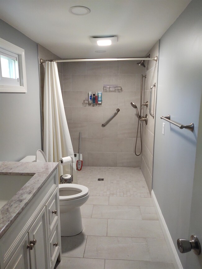 37 Trout Brook Dr, Nashua, NH 03062 - photo 5