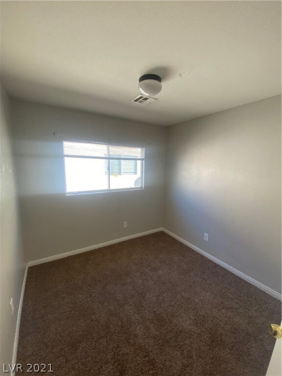 4694 Ametrine Ct, Las Vegas, NV 89139 - photo 5