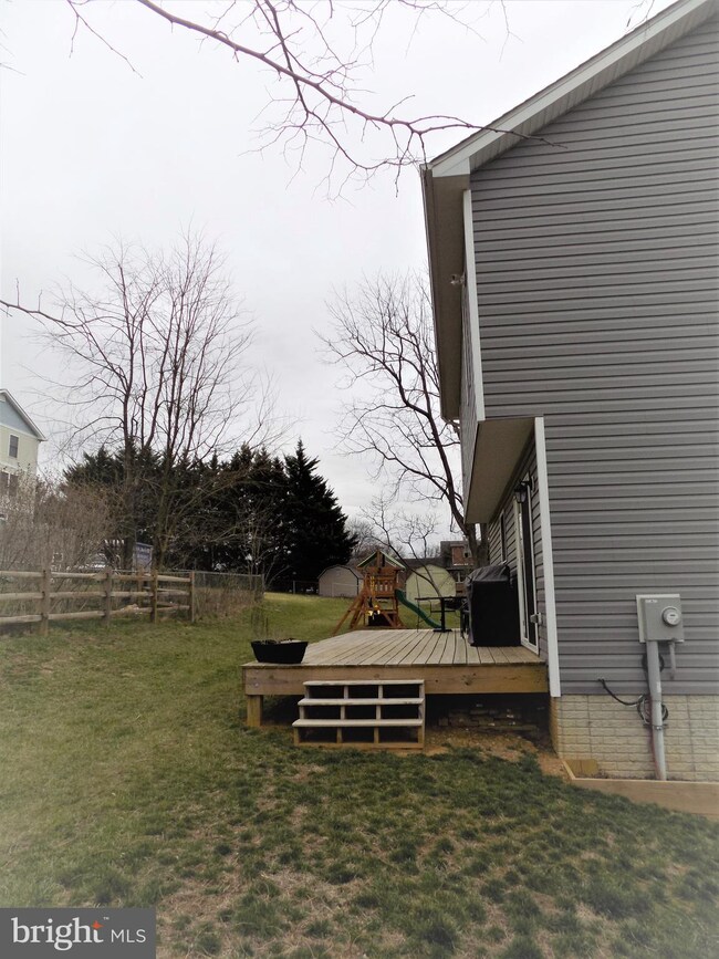 604 Gum Spring Rd, Brunswick, MD 21716 - photo 6