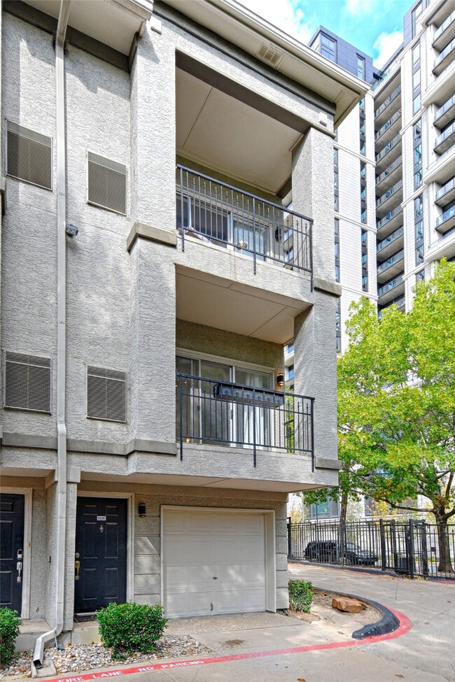 2201 Wolf St unit 1101, Dallas, TX 75201 - photo 3