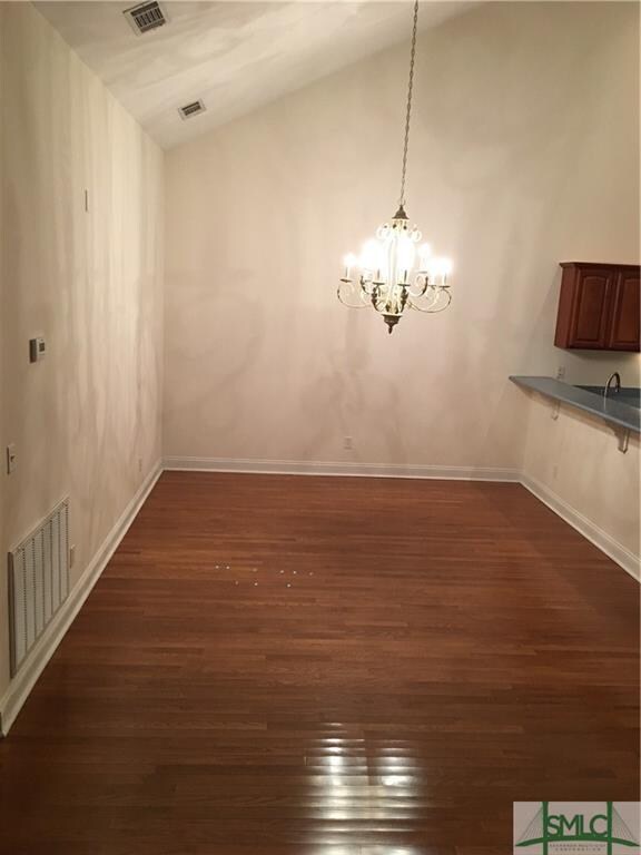 Dining room.
