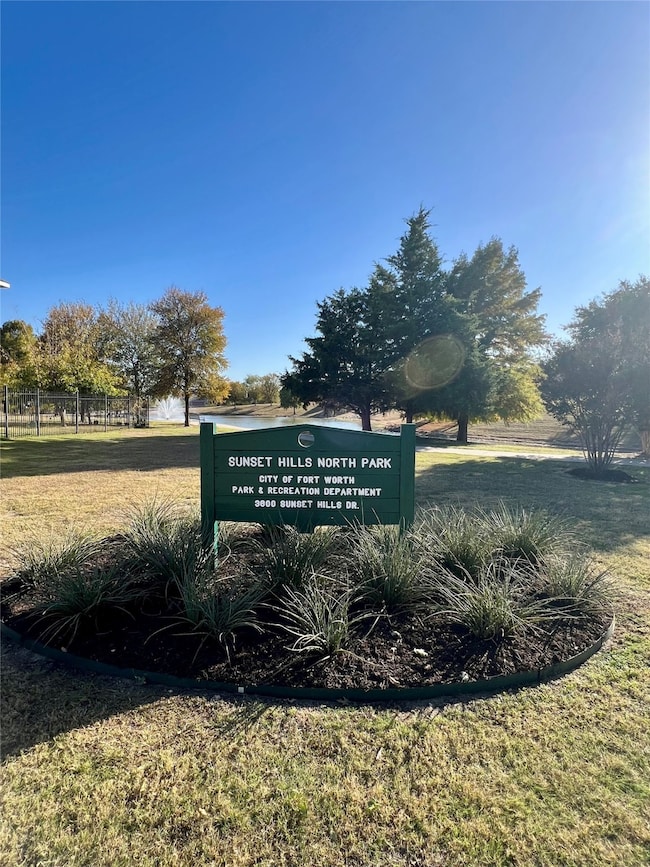 3601 Sunset Hills Dr, Fort Worth, TX 76244 - photo 3