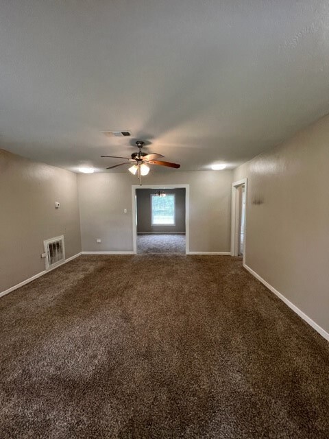 1510 W Dumble St, Alvin, TX 77511 - photo 3