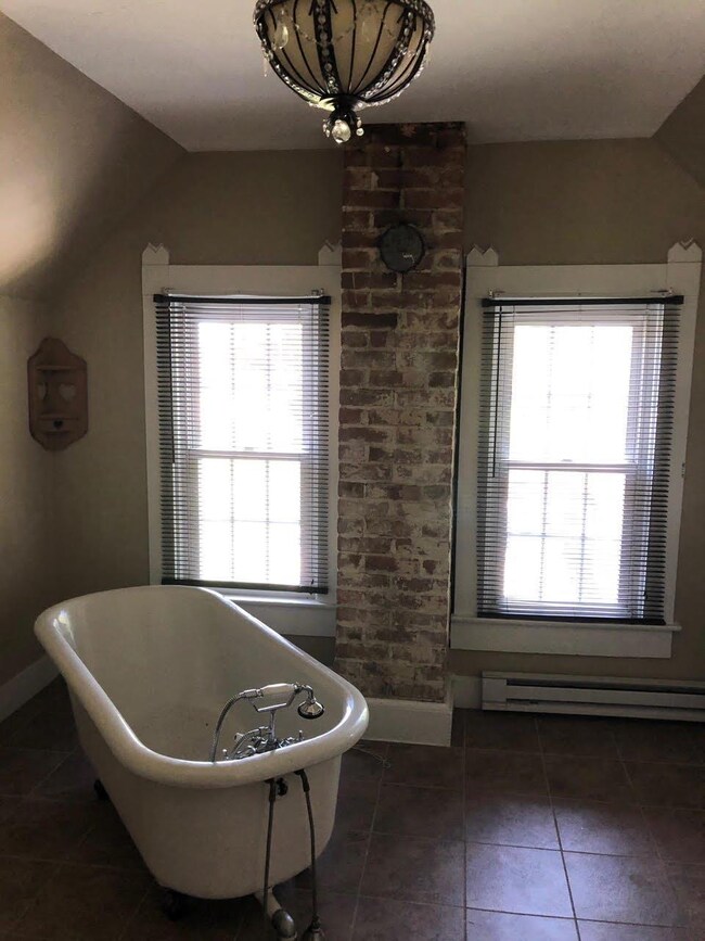 528 N Buckeye St, Osgood, IN 47037 - photo 2