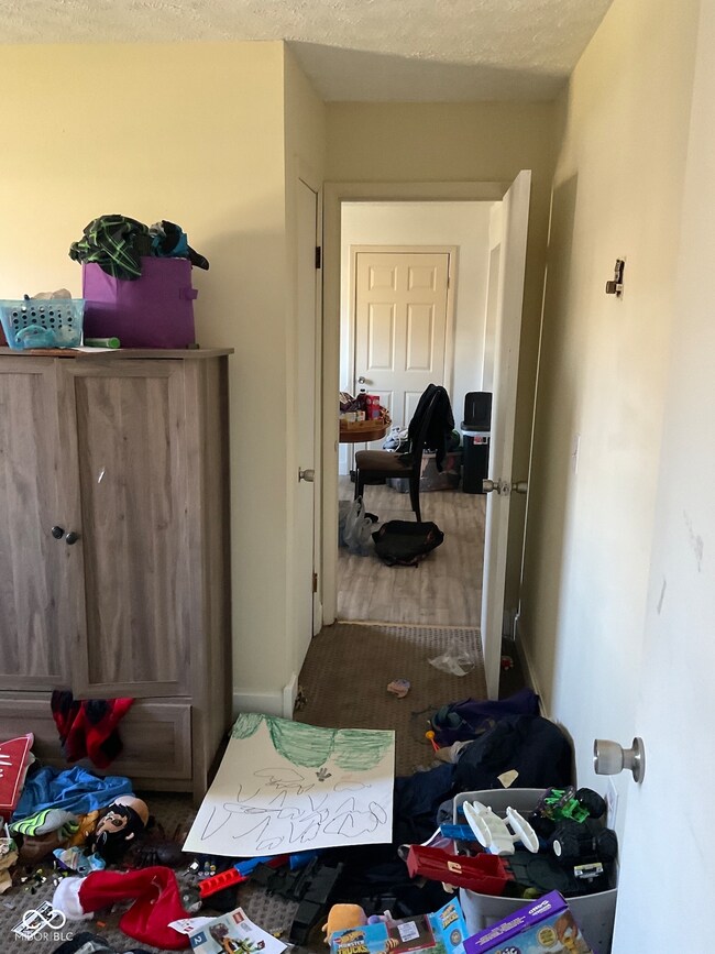 435 S Spicer Dr, Austin, IN 47102 - photo 3