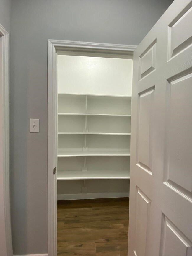 7655 Ameswood Rd, Houston, TX 77095 - photo 7