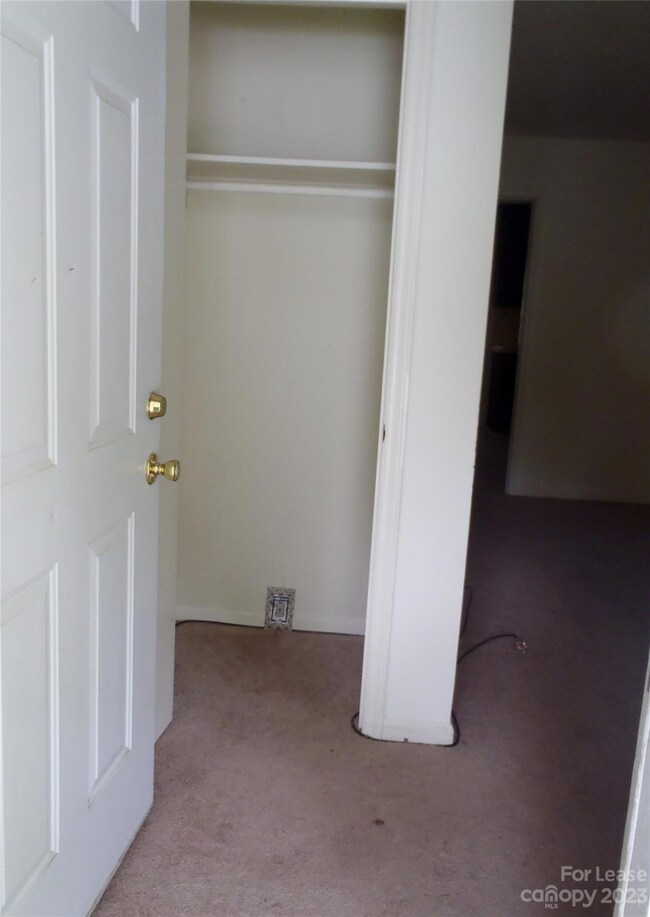 221 Kelly St unit 2, Statesville, NC 28677 - photo 2