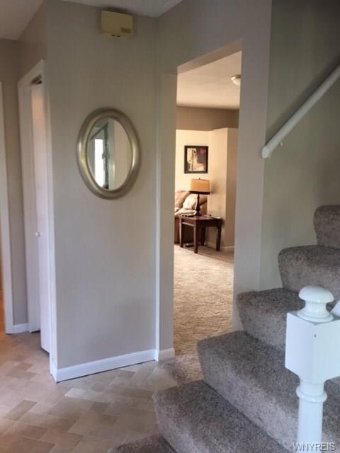 ENTRY WAY FROM SIDE DOOR