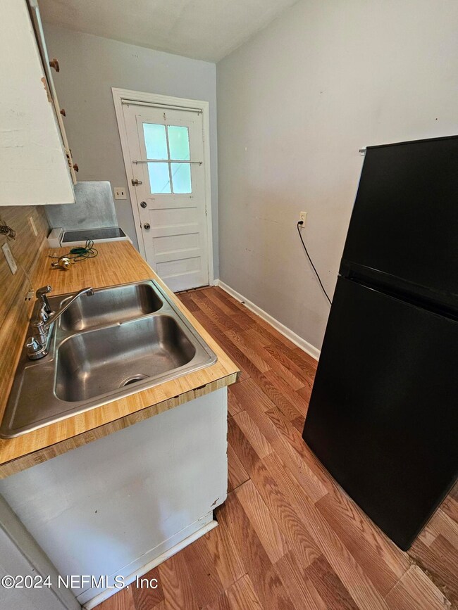 5265 Alpha Ave, Jacksonville, FL 32205 - photo 6