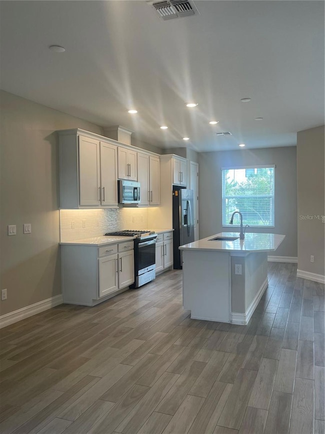 4596 Almada Ln, Wesley Chapel, FL 33543 - photo 2