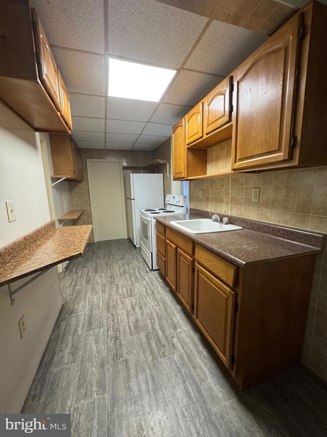 215 Arch St unit A, Cumberland, MD 21502 - photo 4