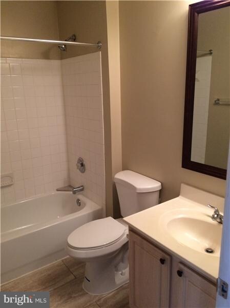 733 Shallow Ridge Ct, Abingdon, MD 21009 - photo 5