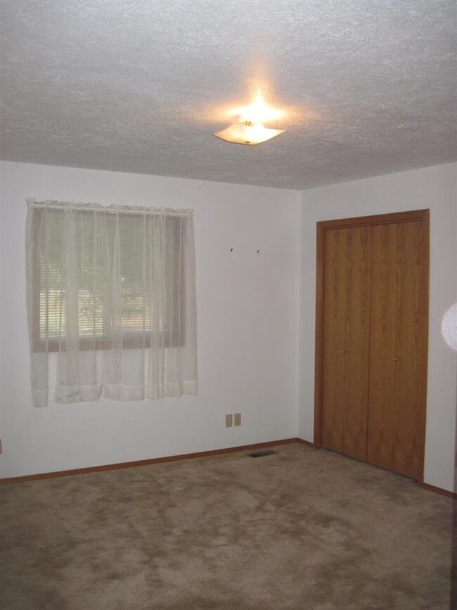 15201 N Little Spokane Dr unit AKA 15201 N. Perry L, Spokane, WA 99208 - photo 4