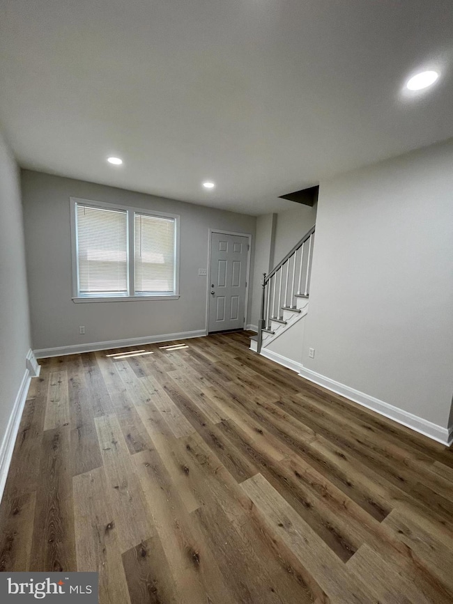 2830 Edgecombe Cir S, Baltimore, MD 21215 - photo 4