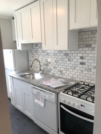 90 Winthrop Shore Dr unit 1a, Winthrop, MA 02152 - photo 2