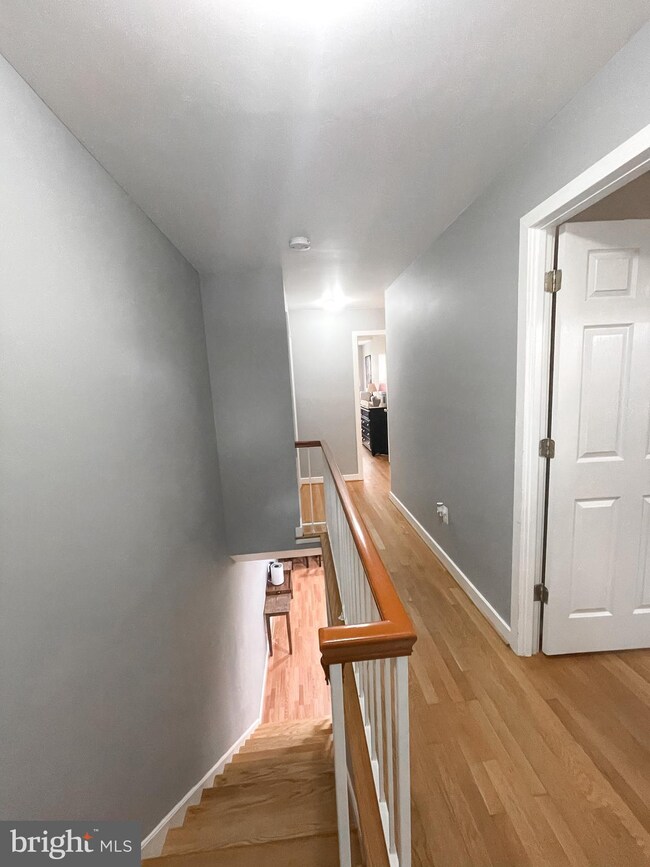 3737B Madison Ln, Falls Church, VA 22041 - photo 2