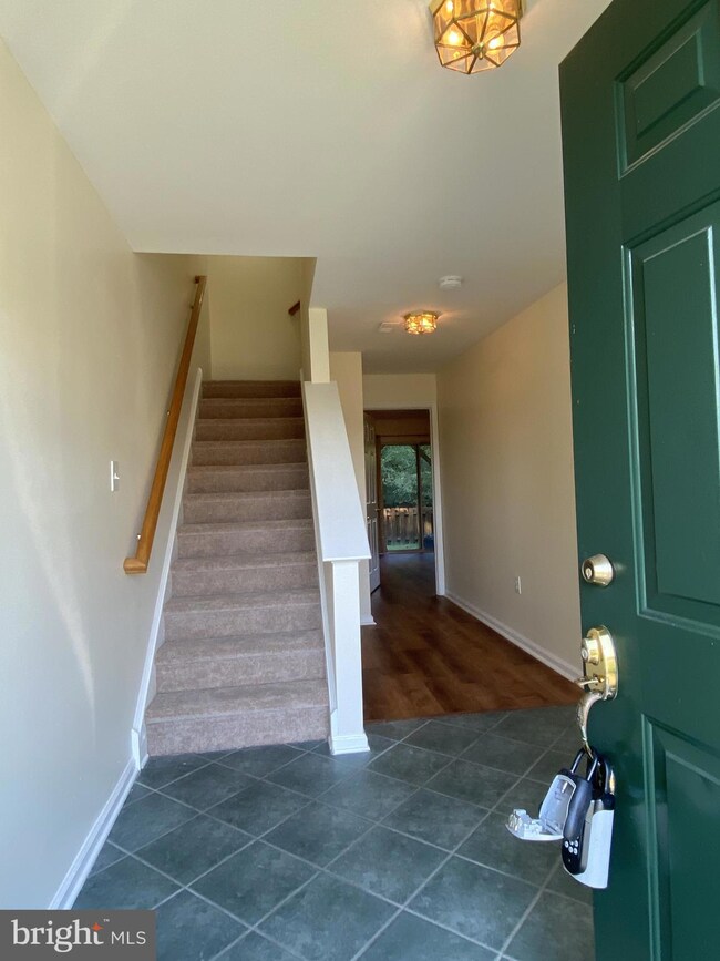 35 Shawn Ln, Bear, DE 19701 - photo 2