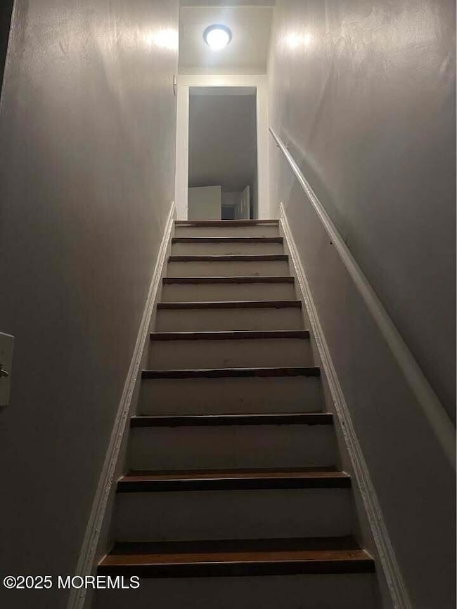stairs to 2nd floor