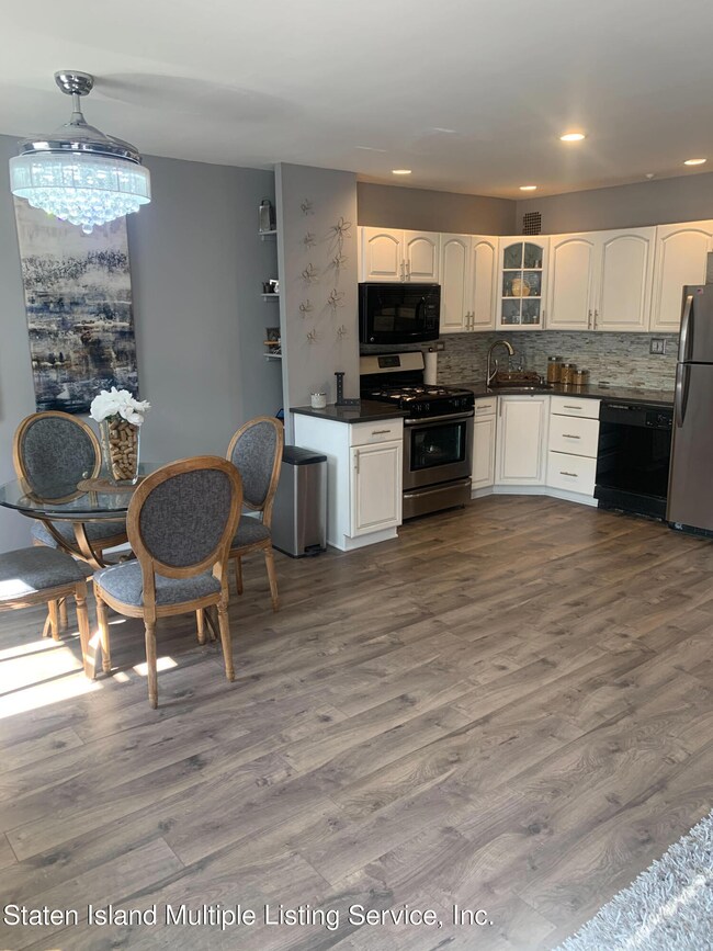 Highview Condominium unit 6A, Staten Island, NY 10301 - photo 4