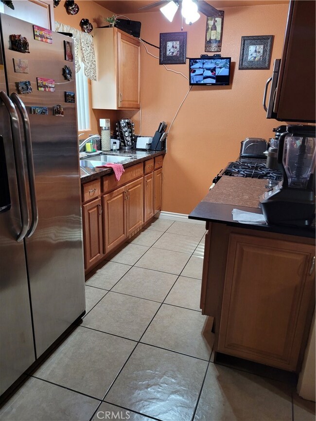 1244 E 127th St, Los Angeles, CA 90059 - photo 3