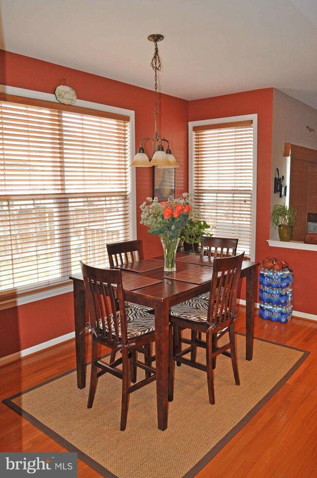 3884 Stonegate Ct, White Plains, MD 20695 - photo 7