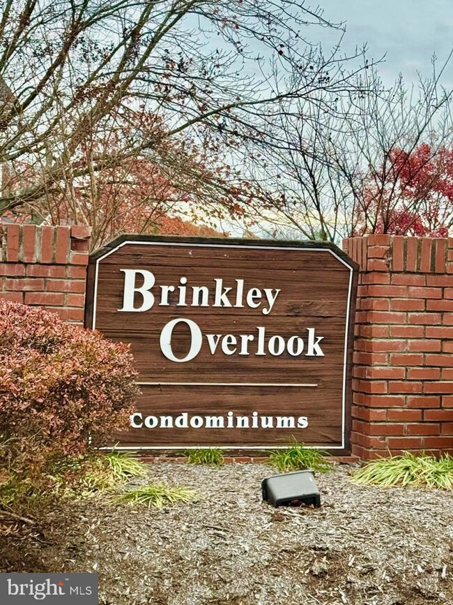 6000 Saint Ignatius Dr unit 202, Fort Washington, MD 20744 - photo 2