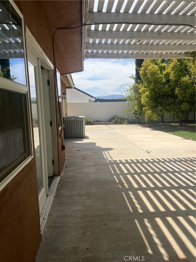 30407 Early Round Dr, Canyon Lake, CA 92587 - photo 6