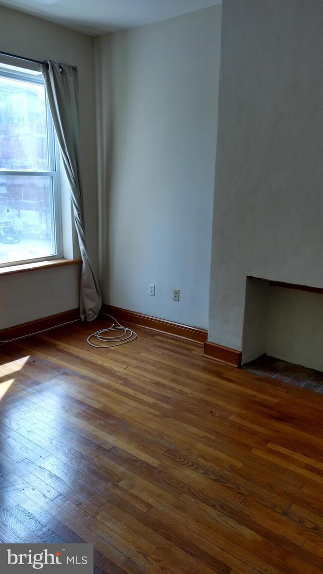 116 Clay St unit 2, Baltimore, MD 21201 - photo 3